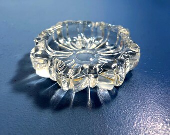 クリスタル灰皿 ヴィンテージミニチュアクリスタル灰皿〜3インチ - Etsy 日本