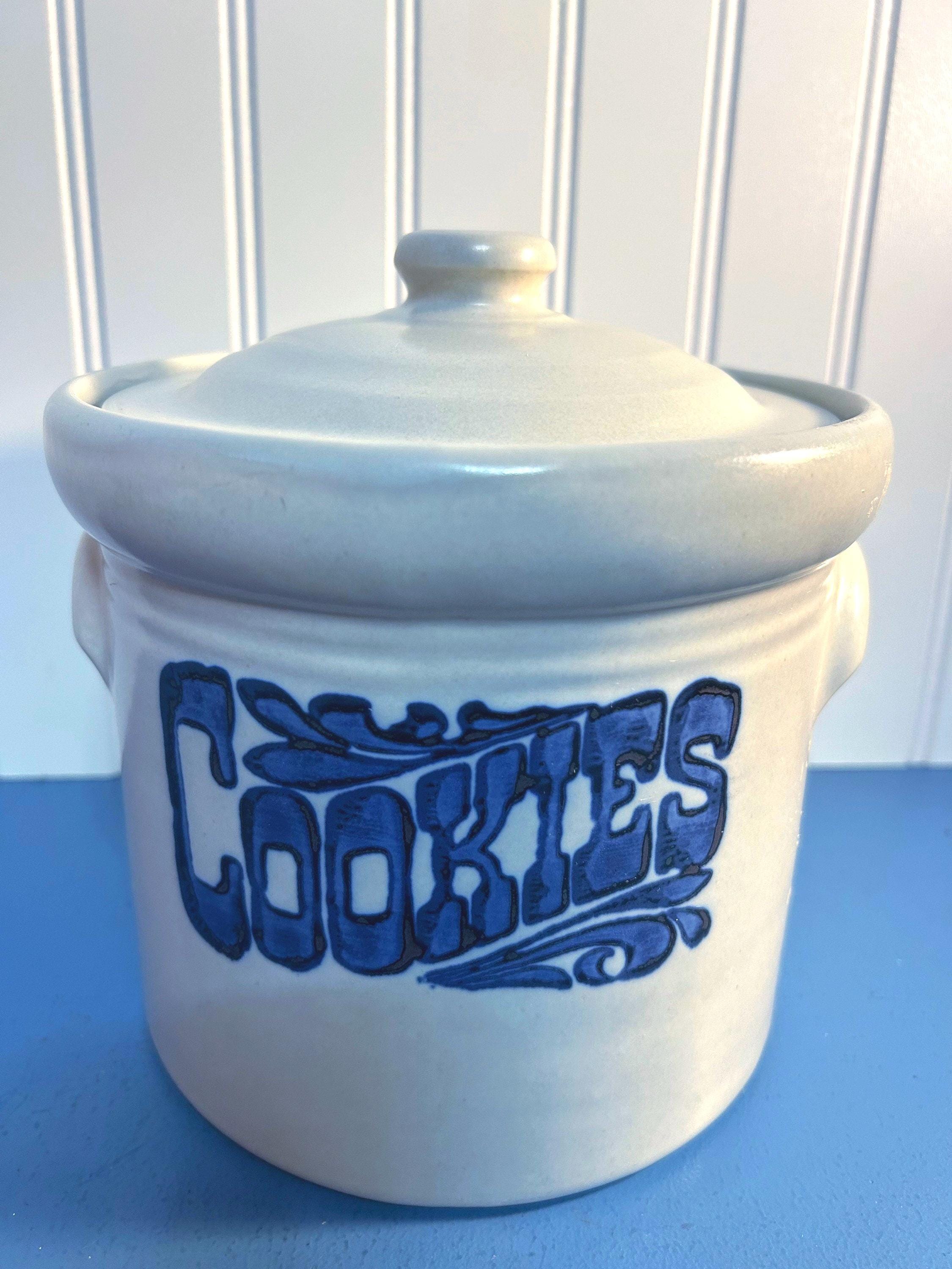 Vintage Blue and White Stoneware Cookie Jar~ Pfaltzgraff Yorktown