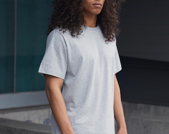 190gsm Luxury Cotton T-Shirt: Unisex, Preshrunk, Midweight Tee