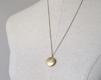 Round Locket Necklace | Circle Charm Keepsake Jewelry | Gold Locket Pendant