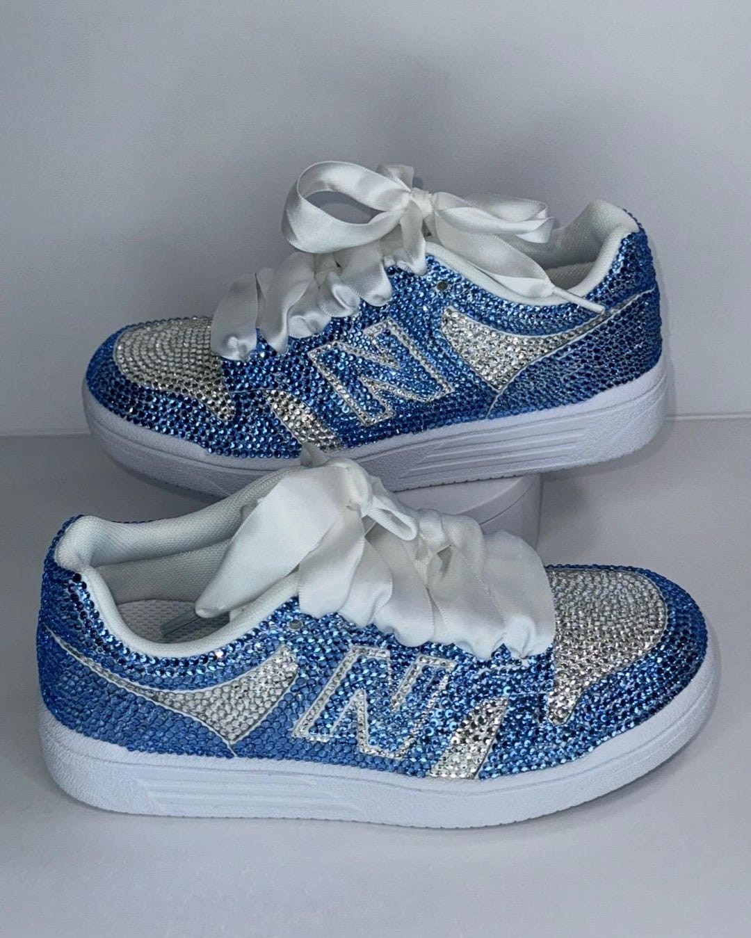 Escarpins Nina – Taille 7.5 US, Velours Brodé Perles – Style Martini, Fête Y2K – Neufs Sans Boîte