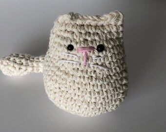 Crochet kitty cat, crochet amigurumi cat, crochet amigurumi kitty in off white
