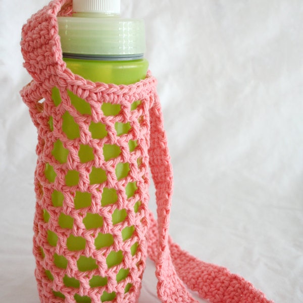 Crochet bottle carrier, crochet bottle holder - country pink