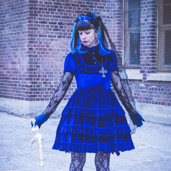 Vestido gótico lolita de terciopelo azul Dauphine Gloomth Tallas S a 5XL En stock