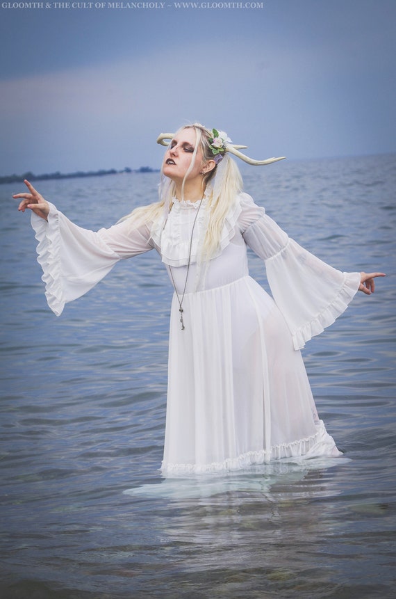 Gloomth Ingrid White Chiffon Nightdress: Gothic Victorian Bell Sleeve Gown  - Etsy Hong Kong