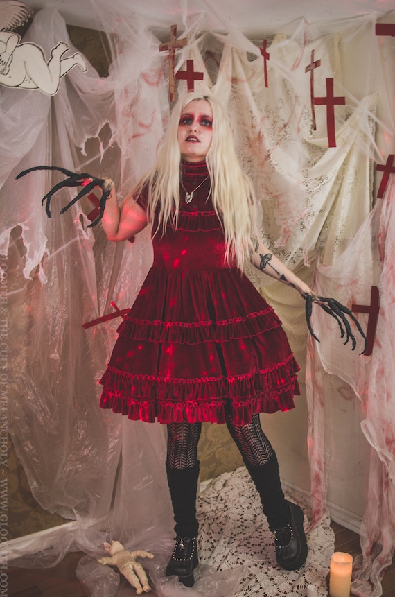 Red Velvet Gothic Dress: Victorian Dracula Bride Costume (S-5XL) - Etsy
