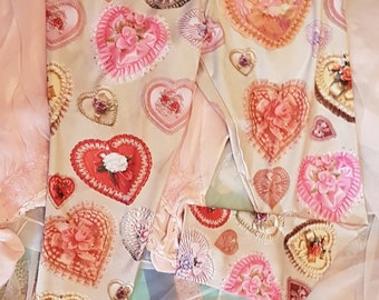 Gloomth Vintage Valentine Heart Shaped Candy Box Leggings or Tights S to 5XL Available