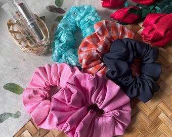 Coletero de seda tailandesa hecho a mano, edición limitada, talla mini