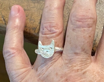 Silver Cat Ring, Small Kitten Ring, Hand Carved Cat Ring, Animal Totem Ring
