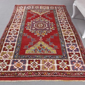 Turkish Rug, Vintage Rug, Large Rug, Anatolian Rug, Rugs For Bedroom, 5.2x8.2 ft Red Rug, Authentic Vintage Turkish Rug, Long Pile Rug,