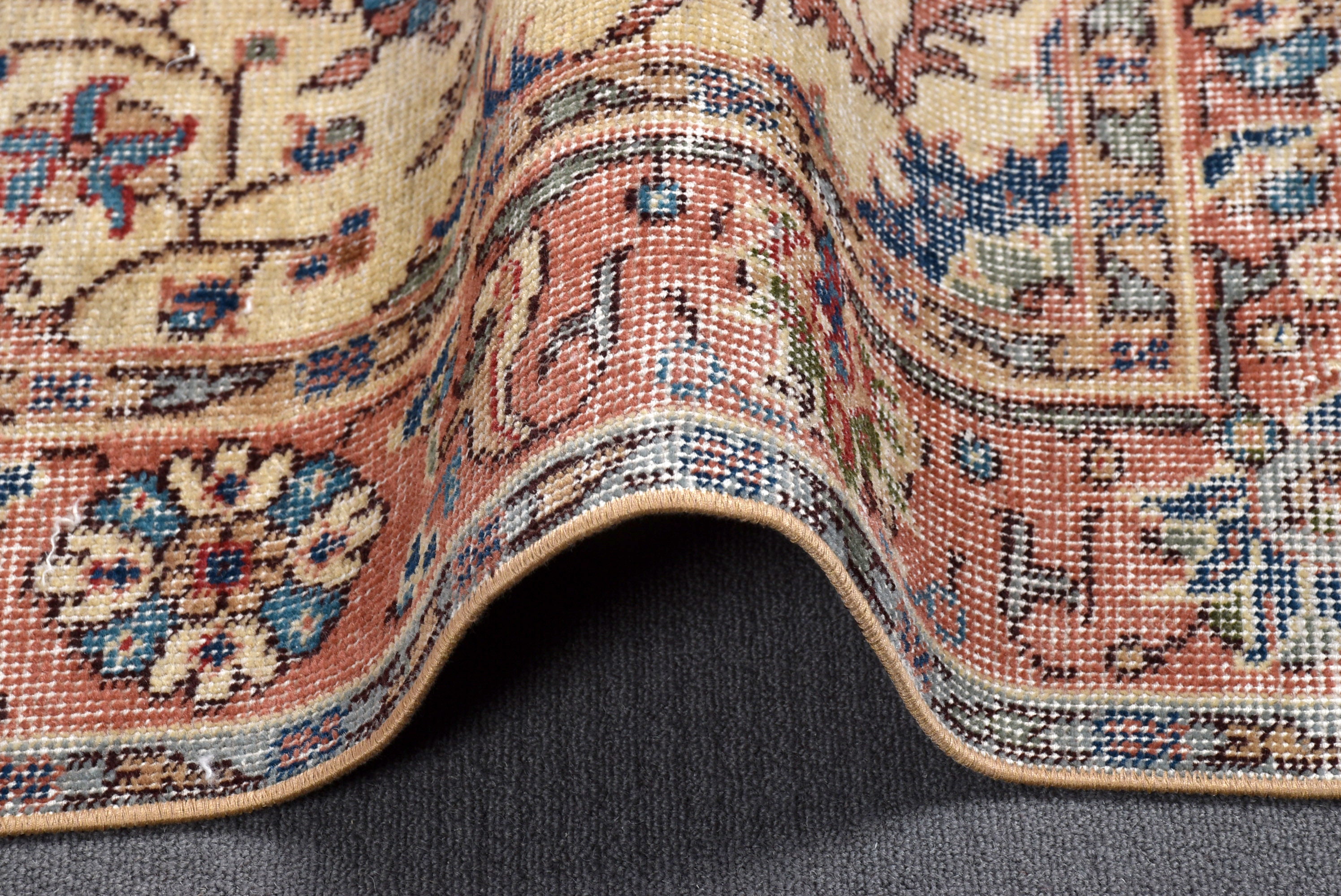 ヴィンテージラグ、トルコラグ、4x7インチのアクセントラグ