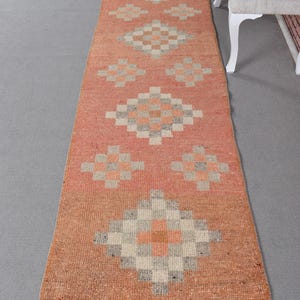 Alfombra vintage, alfombra turca, alfombra Herki, alfombra de pasillo de 3x12, alfombras decorativas, alfombras para escaleras, alfombra roja de 2.7x11.9 pies, alfombra anatolia neutra, alfombra de lana