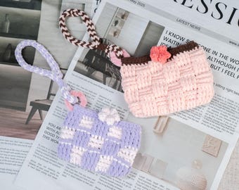 Meadow Blossom Coin Purse Set Pink and Purple Floral Mini Pouches with Pearl Closure Artisan Jewelry Case Handcrafted Crochet Gift for Her