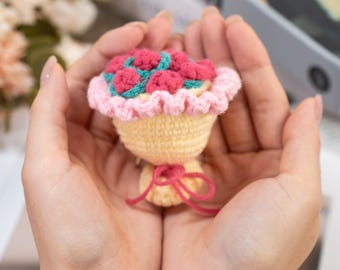 Miniature Flower Bouquet Box Handmade Everlasting Floral Arrangement Shabby Chic Desktop Decor Crochet Mother Day Gift Artisan Home Ornament