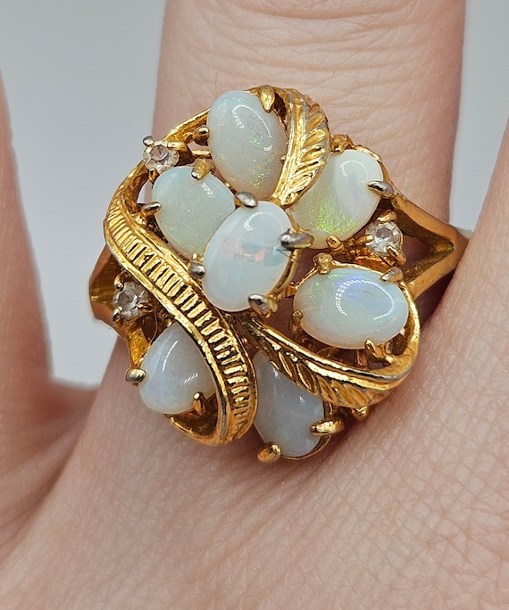 Gorgeous Vintage Genuine Opal Cluster Leaf Gold T… - image 1
