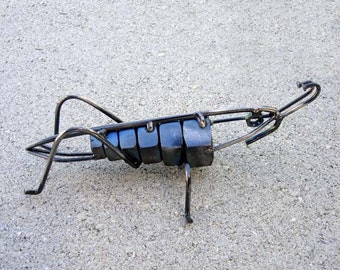 Papeterie Sculpture Noix en Métal BUGPER BUG