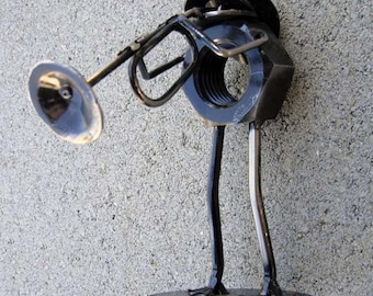 Mr. FROG the TRUMPET PLAYER  Metal Sculpture Stationary