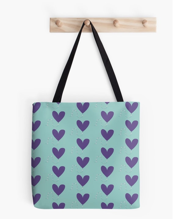 Heart kite floral Tote bag