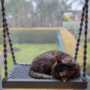 XXL window perch for large cats | Maine Coon cat bed | Sturdy hammock made of natural material | Handmade cat bed image 15