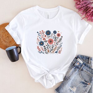 Wildflower Tshirt, Flower Graphic Tee, Meadow Flower Shirt, Watercolor Floral Top, Botanical T-shirt, Gift For Her