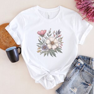 Wildflower Tshirt, Flower Graphic Tee, Meadow Flower Shirt, Watercolor Floral Top, Botanical T-shirt, Gift For Her