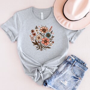 Wildflower Tshirt, Flower Graphic Tee, Meadow Flower Shirt, Watercolor Floral Top, Botanical T-shirt, Gift For Her