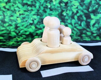 Large Family Sedan with Large Peg Dolls, Unfinished Wood
