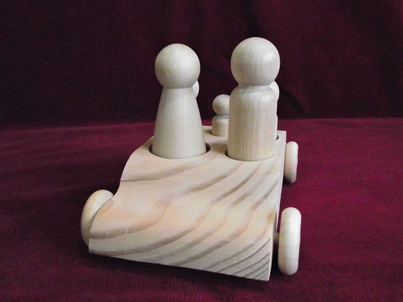 Large Family Sedan Plus 1 with Large Peg Dolls, Unfinished Wood image 3