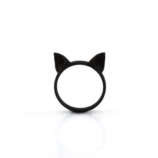 Cat Ears Ring in black - A black cat ears ring to adorn your hands