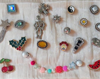 Adornos de metal plateado de primera calidad para zuecos, accesorios de goma para zapatos, regalo para amantes de los zuecos.