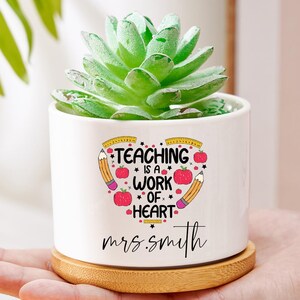 Personalized Appreciation Teacher Plant Pot,Custom Flower Pot For Teacher,Gift for Teacher,Thank You For Helping Me Grow,Custom Plant Pot.