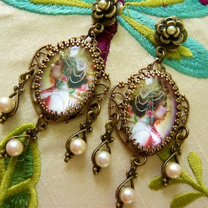 Mata Hari In Pearls Earrings - Art to Wear
