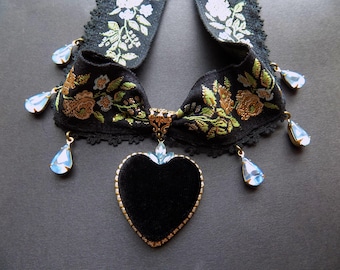 Baroque Black Velvet Heart Choker with Blue Crystal Drops