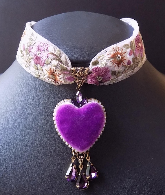 Embroidered Rococo Choker: Silk Velvet Heart, Boho Wedding, Purple and Pearl