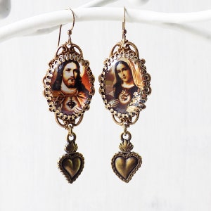 Gothic earrings, Jesus and Mary, Sacred heart earrings, Immaculate art, Catholic jewelry, catholic earrings, vintage holy card, unique gift