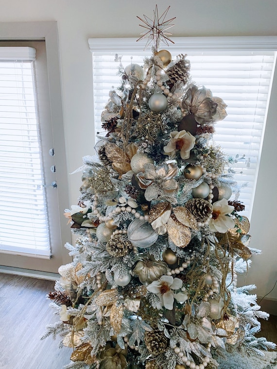 Moravian star tree topper deals