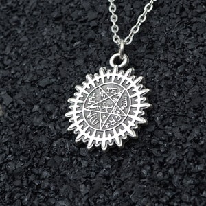 Anime Black Butler Kuroshitsuji Men Women Silver Necklace Personalizable Different Chain Types Unisex Otaku Pendant Fathers Day Gift Box