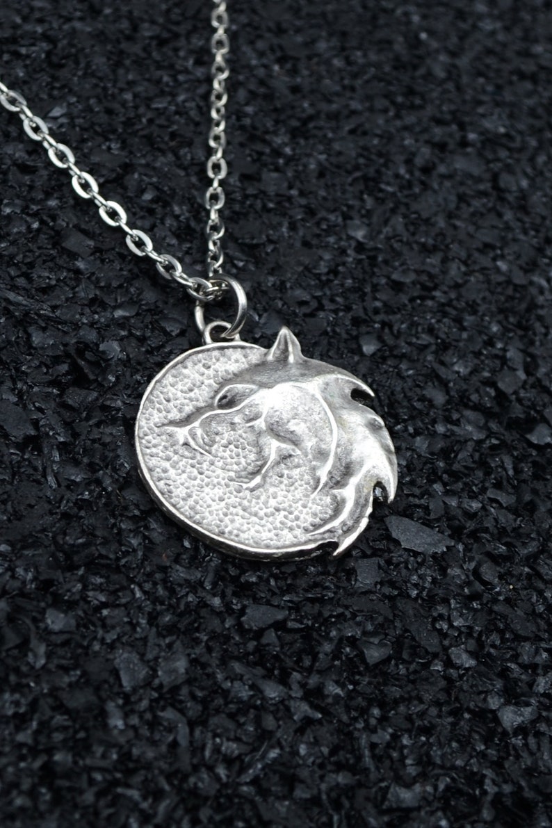 Witcher Rolo Chain Witcher Silver Necklace: Geralt Rivia Pendant, Unisex Jewelry - Etsy