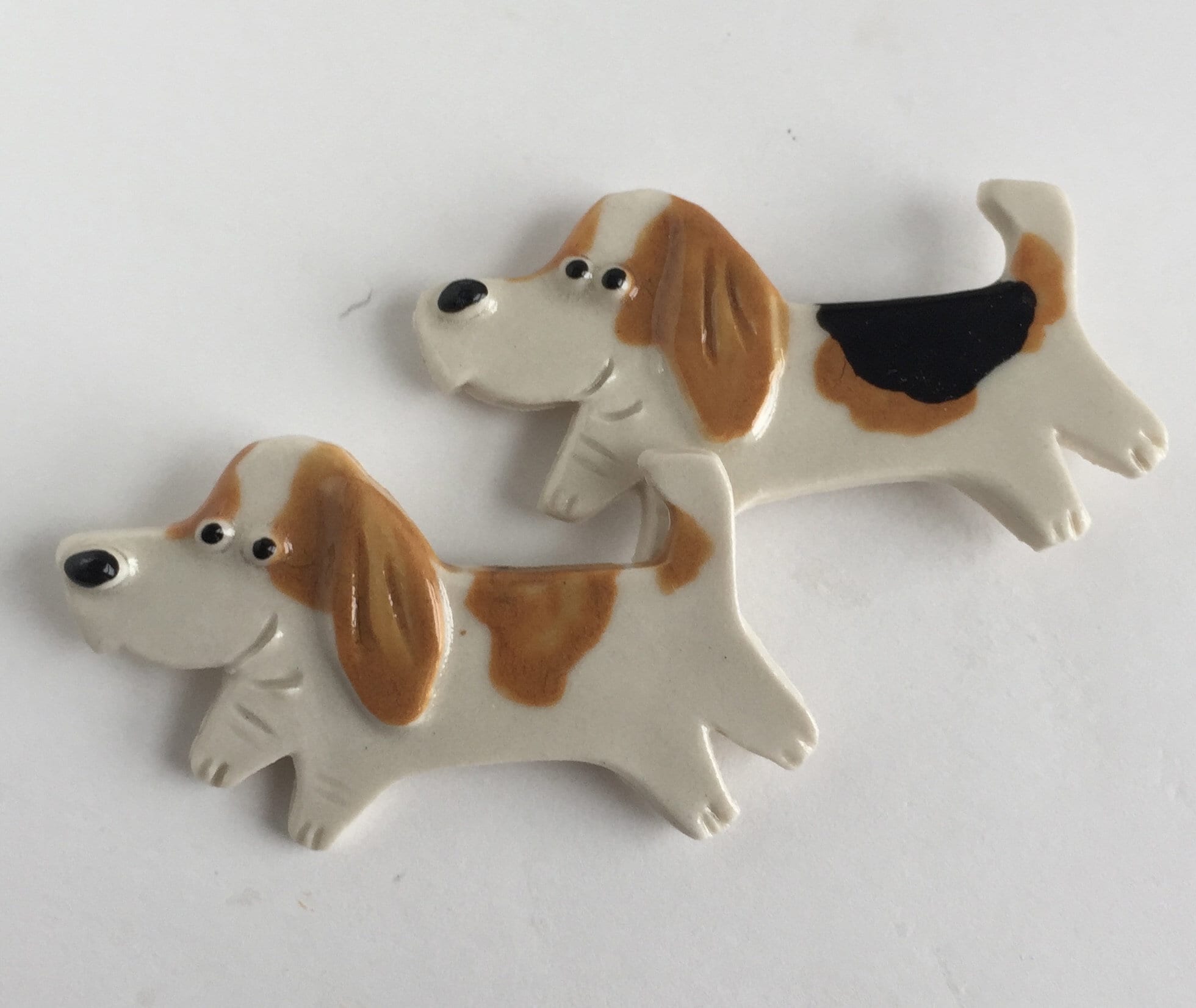 Pendentif Ou Broche En Cristal Blanc - Forme Basset Hound - Neuf Avec étiquettes