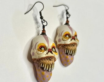 Cutie Pie In The Face Vintage Clown Zombie Head Earrings