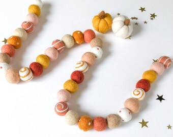 Boho Fall Felt Ball Pom garland/ Autumn Fall Banner/ Thanksgiving Garland/Harvest Thanksgiving Decoration/Fall Mantel Decor/Boho Fall Decor