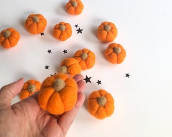 Mini Wool Felt Pumpkins/Halloween Decor/Felted Orange Pumpkin/DIY garland supplies