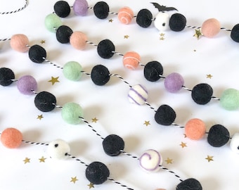 Pastel Halloween Fall Pompom Wool Felt Garland/ Boho Fall Felt Ball Garland/Halloween Party Banner/Fall Mantle Decoration/Halloween Banner