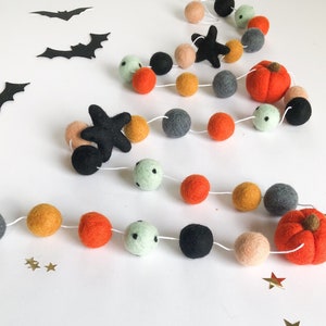 Vintage Halloween Pumpkin Felt Garland/Halloween Decor/Halloween Banner/Kids Halloween Party/Halloween Mantel/ Fall Decor/Fall bunting