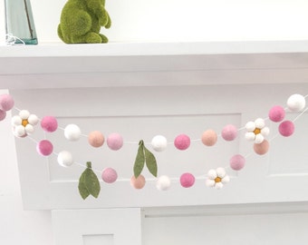 Summer Daisy Leaf FeltGarland/ Leaf felt banner /Summer Party Banner Decor/Pink Daisy Decor/Pink Daisy Felt Banner/Summer Daisy Garland