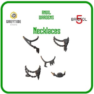 Pode incluir: Uma variedade de colares cinza escuros com vários designs. A imagem inclui colares com elos de corrente, formas curvas e pingentes pontiagudos ou dentados. A palavra "Necklaces" é exibida em texto verde, com o logotipo "GreyTide Studio" no canto superior esquerdo.