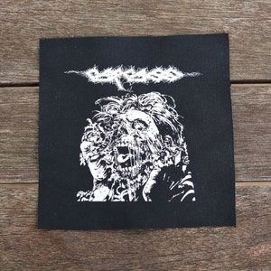 Écusson en toile sur la carcasse