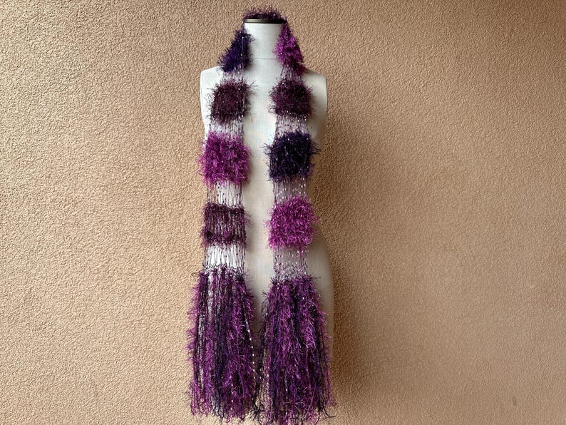 Purple and Plum Spring Scarf with Fringe. One of a Kind Bild 7