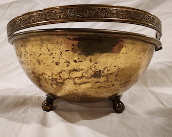 Cuenco de latón martillado