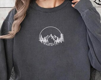 Suéter con árboles y montañas bordados, suéter con paisaje de montaña, diseño de bosque y montaña, suéter con escena natural, sudadera con colores cómodos